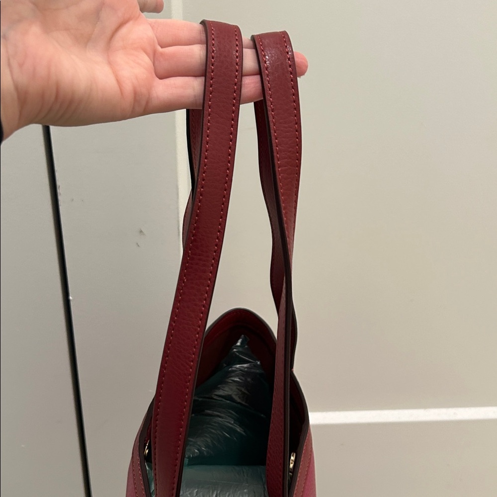 Coach (NWT) Tote 27 in Colorblock With Horse And Carriage - Picture 9 of 16